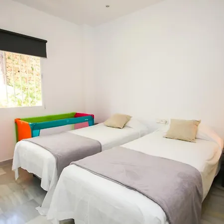 Three Bedroom La Mairena Elviria * Ojen