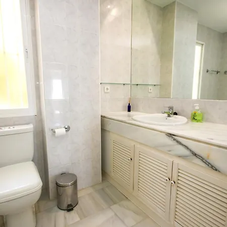 Apartment Three Bedroom La Mairena Elviria
