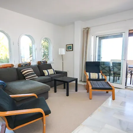 Three Bedroom La Mairena Elviria * Ojen