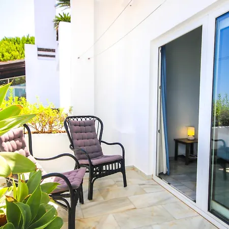 Three Bedroom La Mairena Elviria