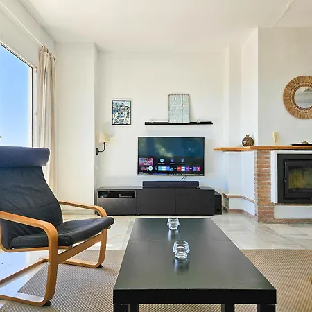 Three Bedroom La Mairena Elviria Ojén